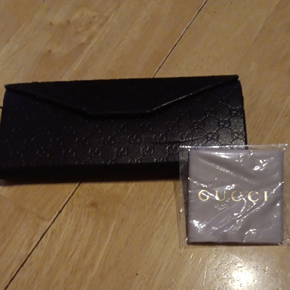 Gucci Accessories - Gucci Black Textured Eyeglass Case